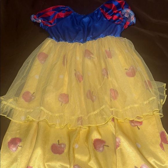 Snow White nightgown - Picture 3 of 3